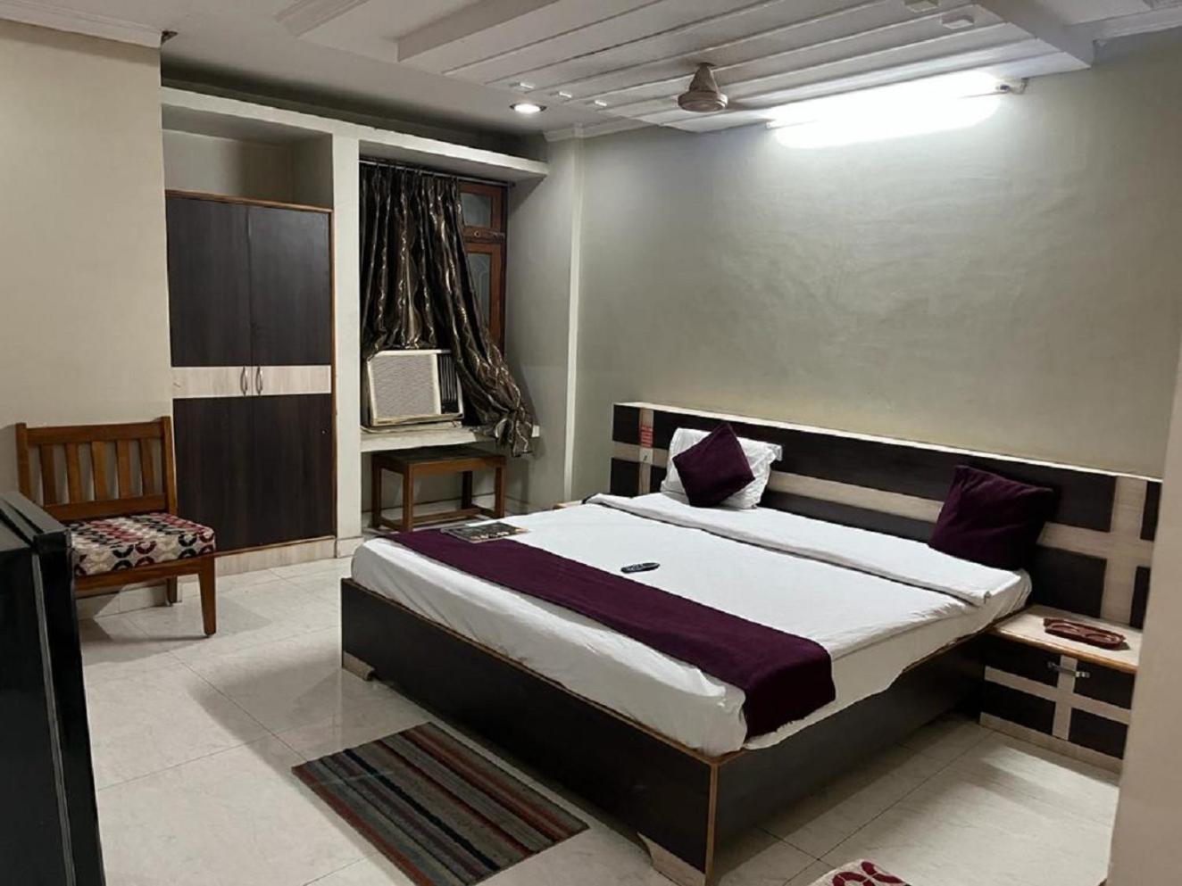 Hotel Anand Jhānsi Exterior foto