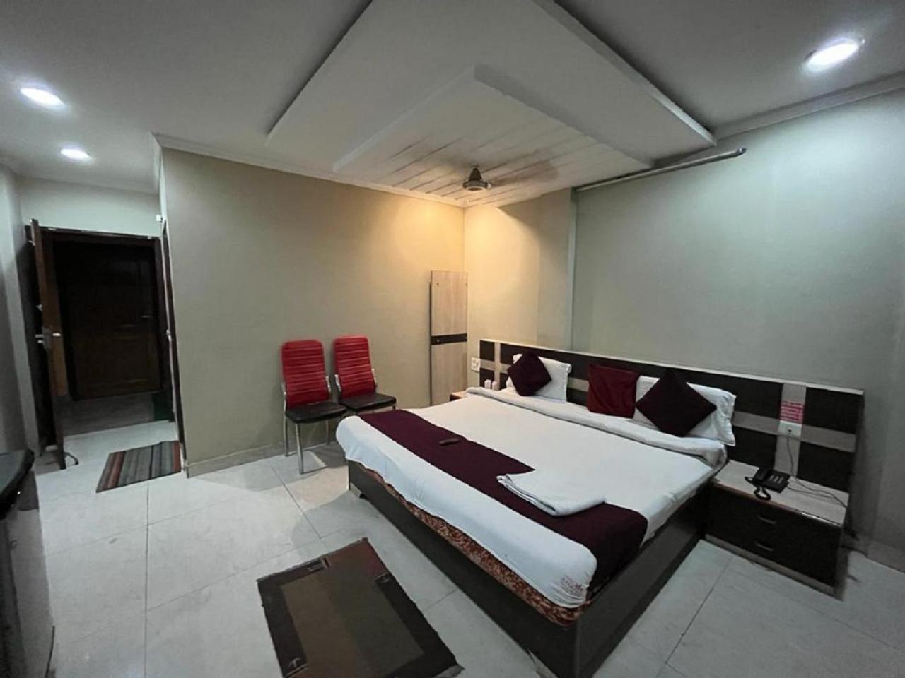 Hotel Anand Jhānsi Exterior foto